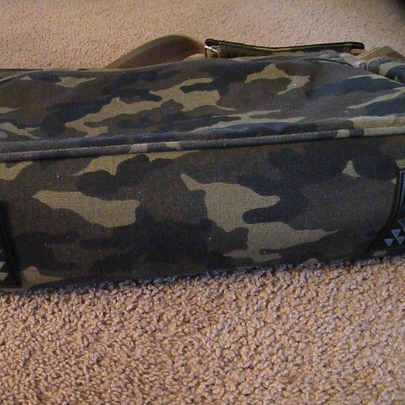 OXIO  Camo messenger  bag - Picture 11 of 13